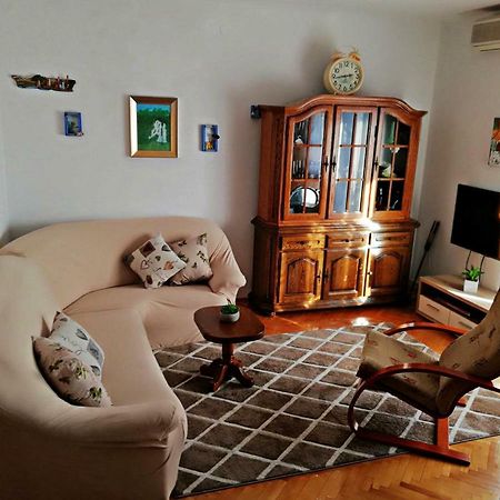 Apartmani Anda Traù Esterno foto