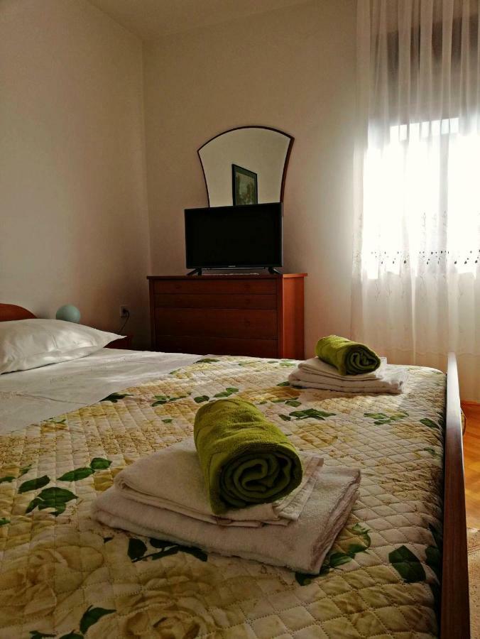 Apartmani Anda Traù Esterno foto