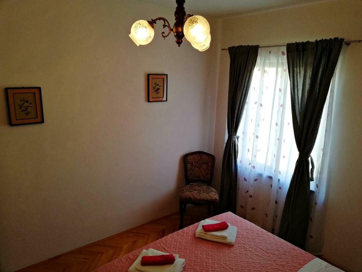 Apartmani Anda Traù Esterno foto