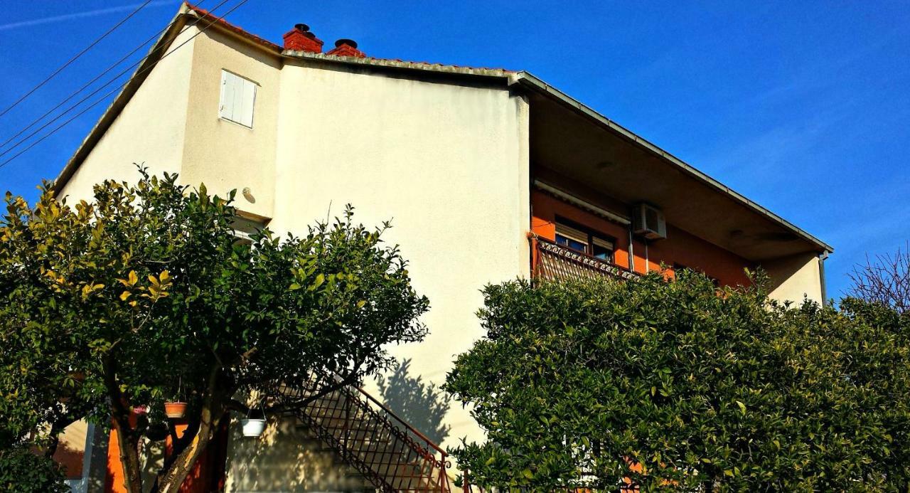 Apartmani Anda Traù Esterno foto