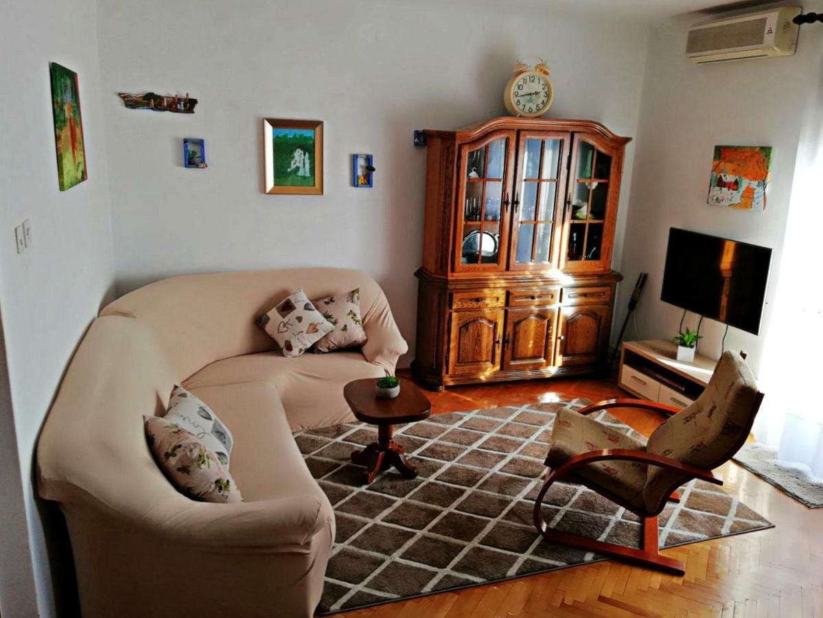 Apartmani Anda Traù Esterno foto