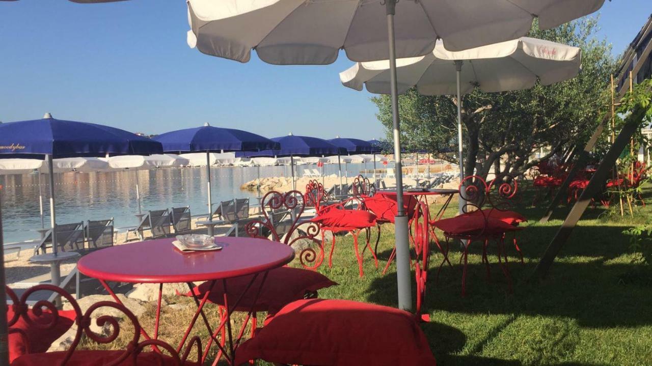 Apartmani Anda Traù Esterno foto